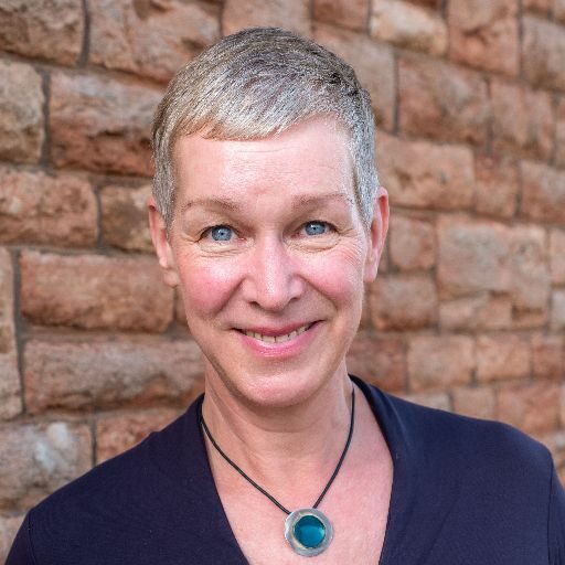 Gioconda Beekman (known as G), Communications Consultant